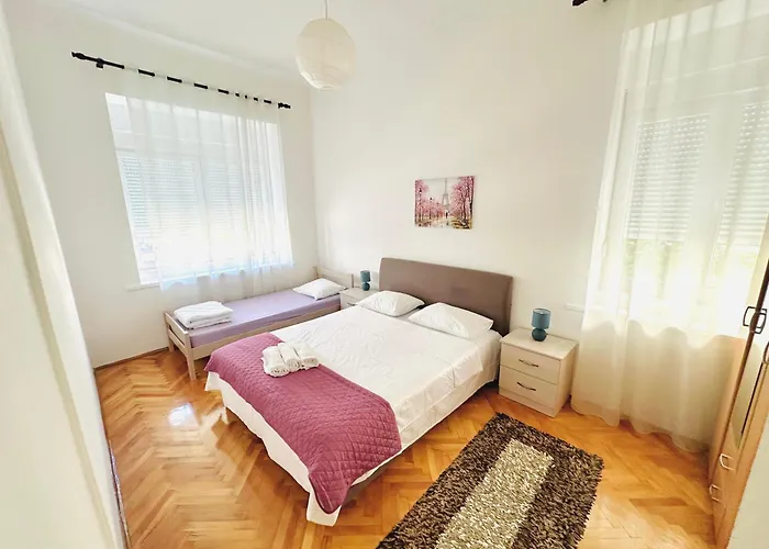 Διαμέρισμα Matea, Center